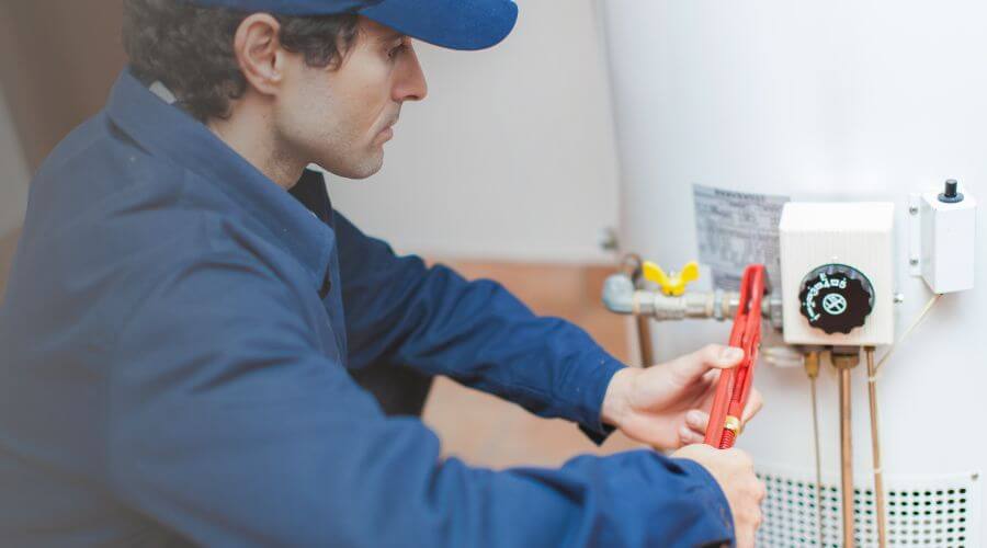 Expert burst pipe repair services in Cromwell, CT